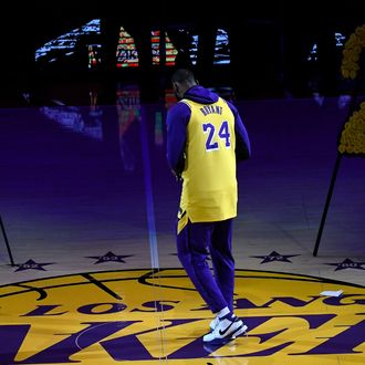 Vanessa Bryant posts photo of Lakers' Kobe Bryant tribute jerseys