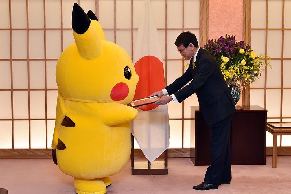 Pikachu e Hello Kitty viram embaixadores oficiais do Japão - Monet