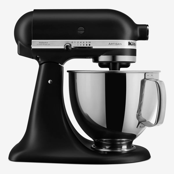 KitchenAid Artisan Series 5 Quart Tilt Head Stand Mixer