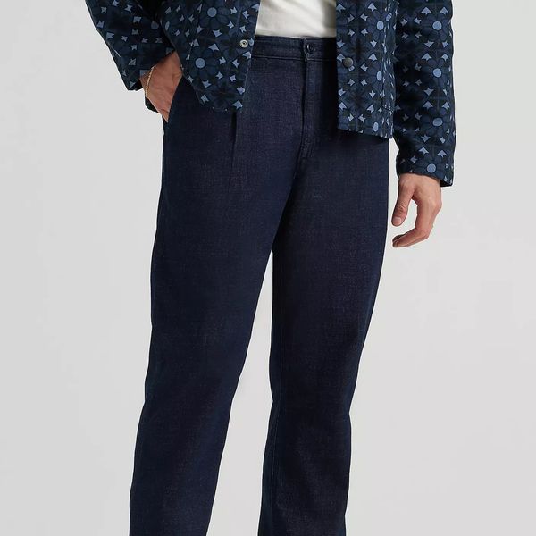 Lee Men’s Relaxed Pleated Chino Pant