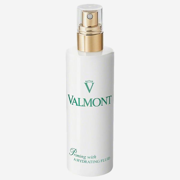 Valmont Priming with a hydrating fluid