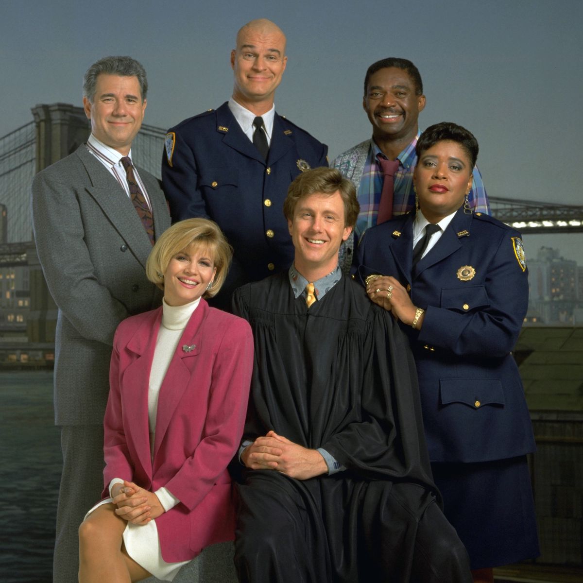Night Court Reboot Pilot From Melissa Rauch Heads To Nbc