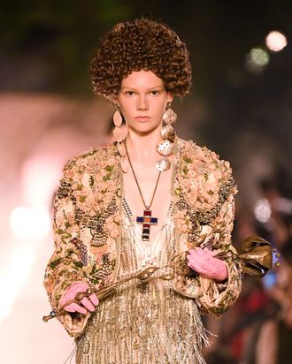 Models Wore Death Masks to Gucci's Cruise 2019 Show