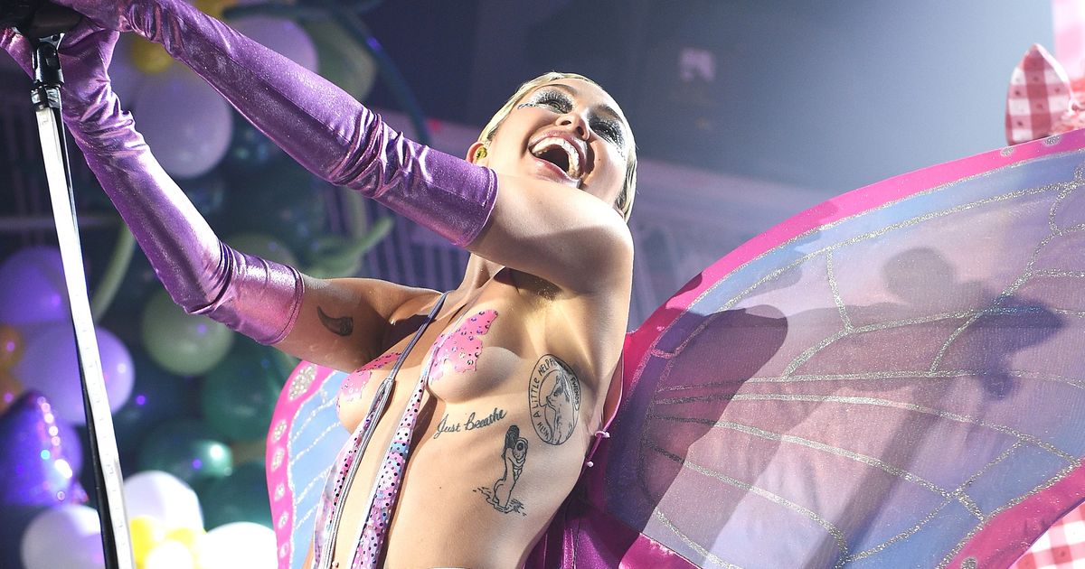 Miley Cyrus Gleefully Makes 'Em Squirm at the Adult Swim Upfronts Party