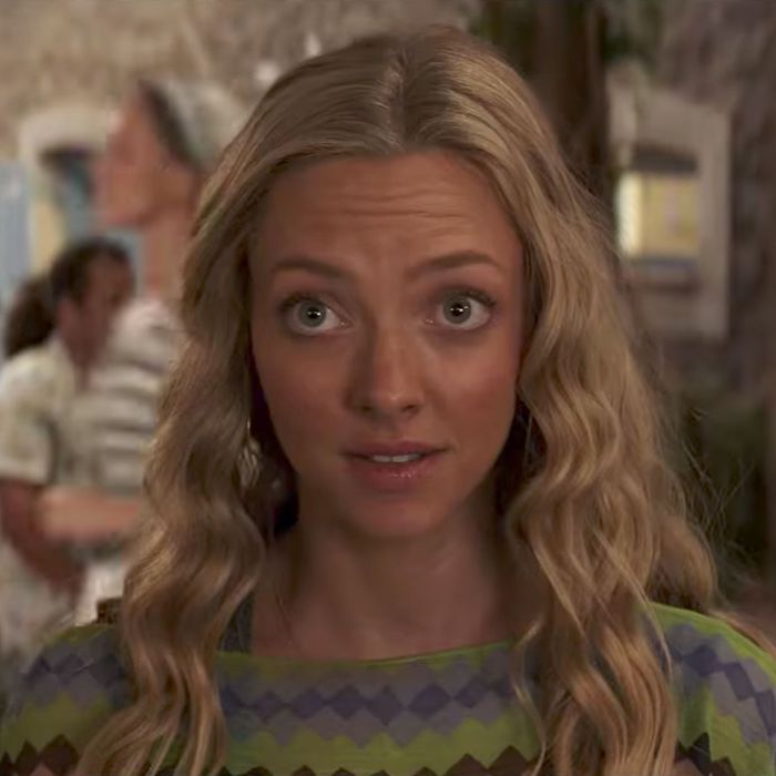 amanda seyfried mamma mia beach