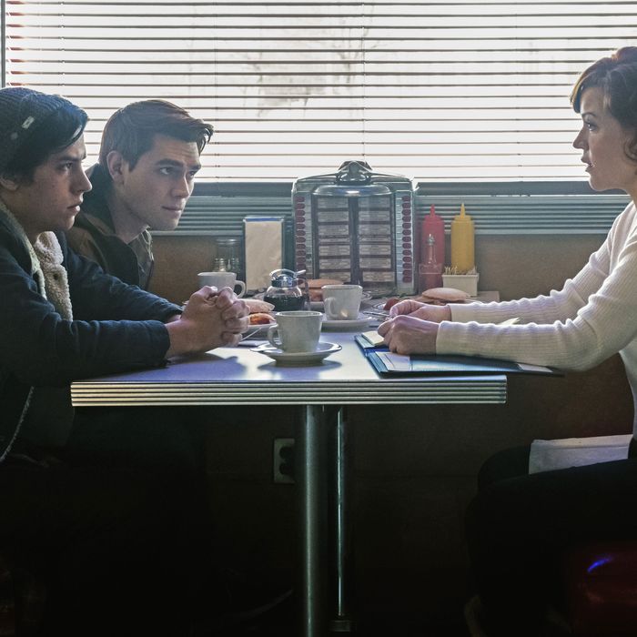 Riverdale Recap Season 1 Episode 12 Anatomy Of A Murder