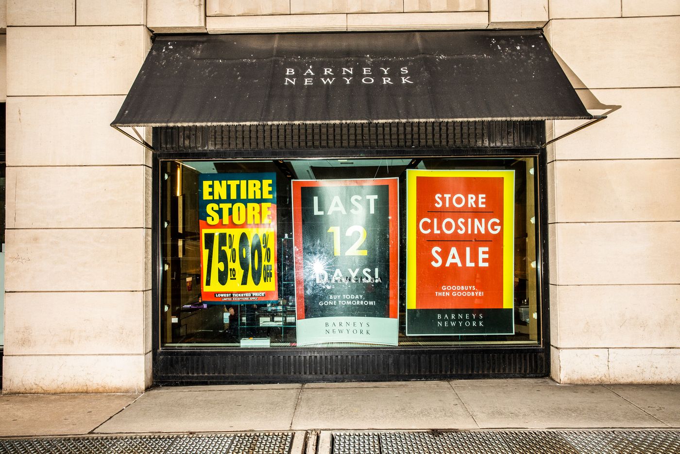 Barneys Liquidation Sale Discounts Rise for Black Friday