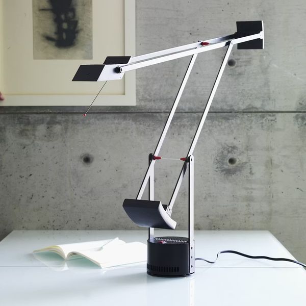 Artemide Tizio Desk Lamp