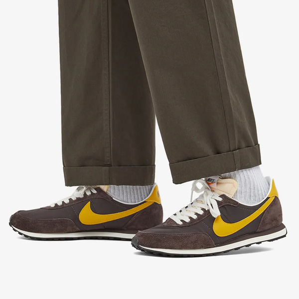 Nike Waffle 2 SP Sneakers (Velvet Brown & White)