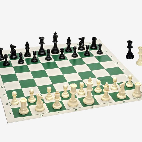 WE Games Tournament Chess Set