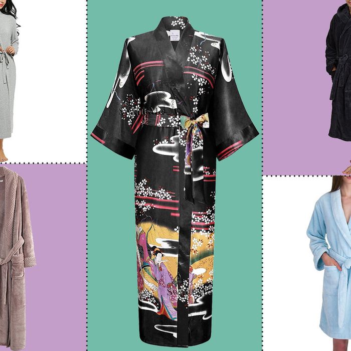 Best Bathrobes For Women Silk Terry Cloth Satin Robes The Strategist New York Magazine