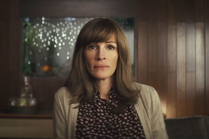 Julia Roberts in Homecoming.