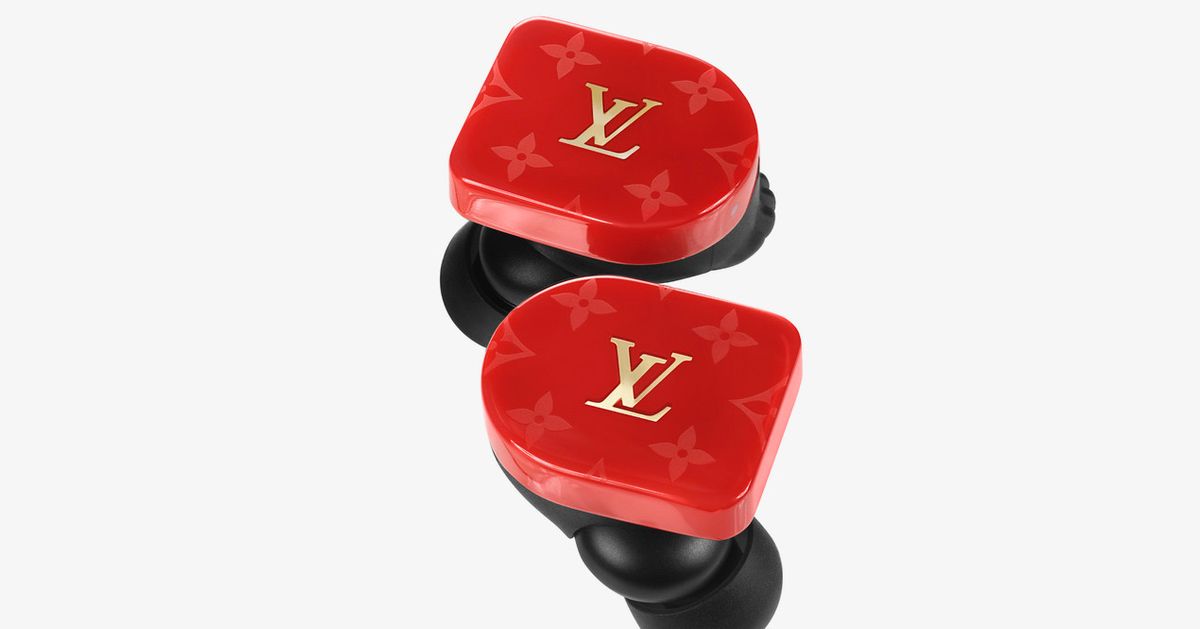 Do Not Lose These $995 Louis Vuitton Horizon Headphones