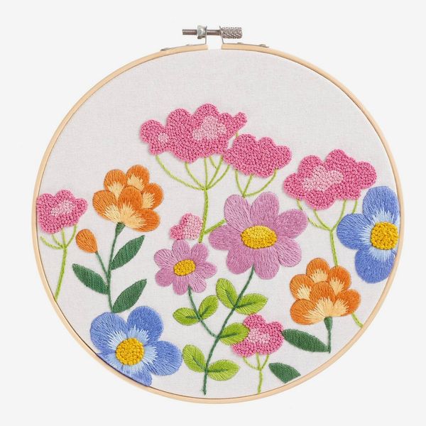 Loops &amp; Threads 6” Garden Fresh Embroidery Kit
