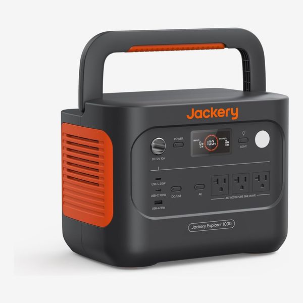 Jackery Explorer 1000 v2 Portable Power Station