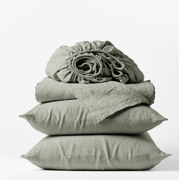 Coyuchi Organic Relaxed Linen Sheet Set, Laurel - Queen