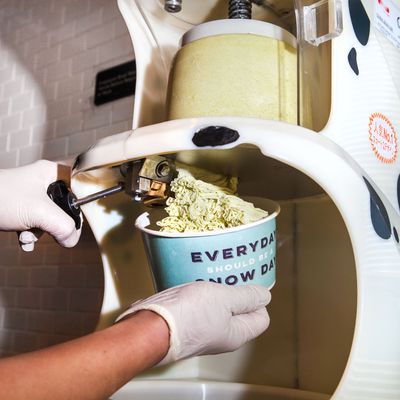 The shaved snow machine at Snowdays.