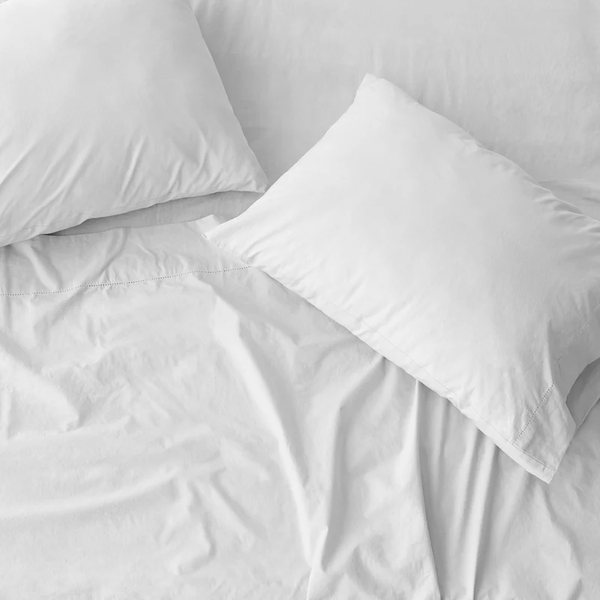 The Citizenry bed linen set made of organic percale with stonewashed effect