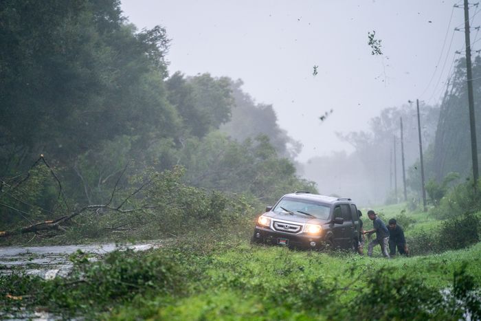 Photos: Hurricane Idalia Makes Landfall As Category 3 Storm
