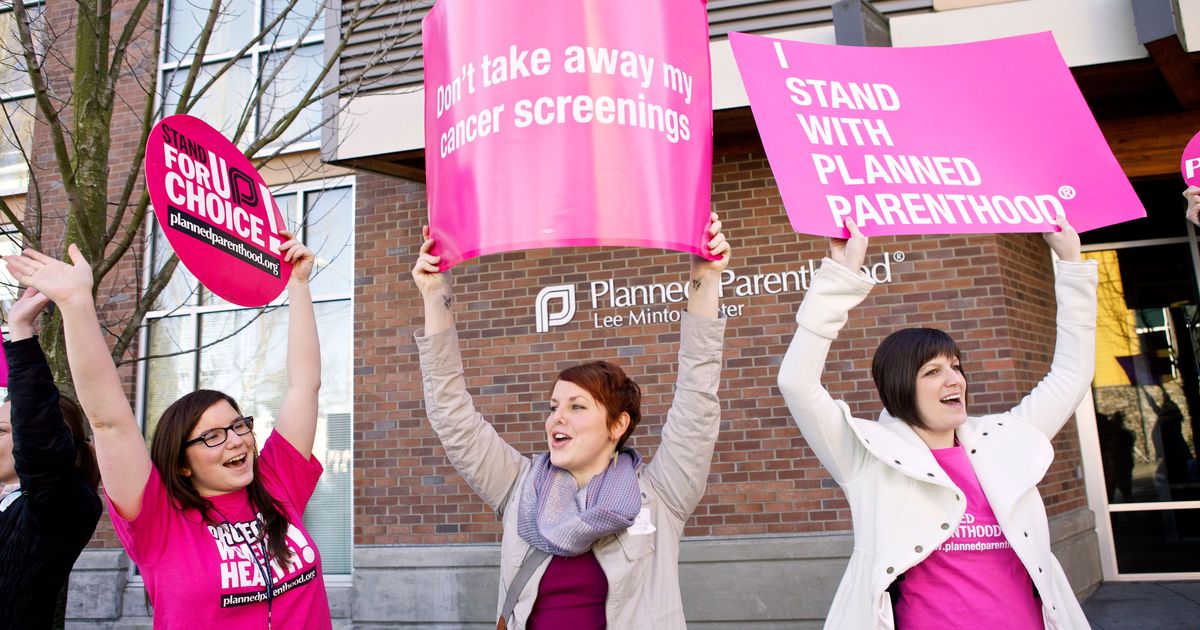 how-to-donate-to-planned-parenthood-and-other-charities