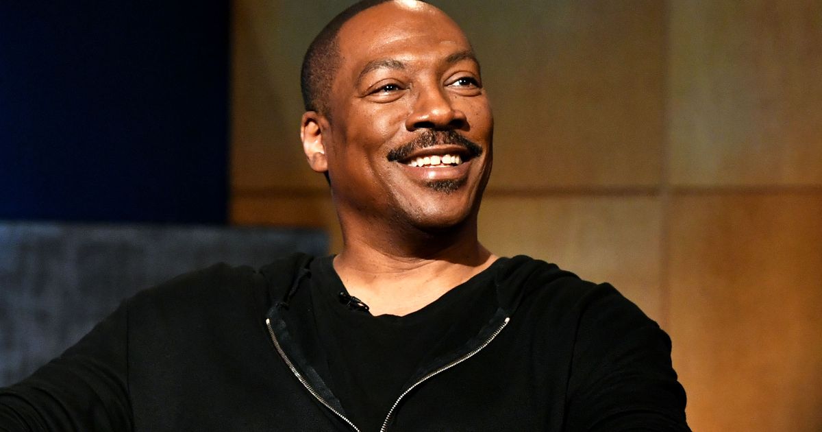 SNL Season 45 to Feature Phoebe Waller-Bridge, Eddie Murphy