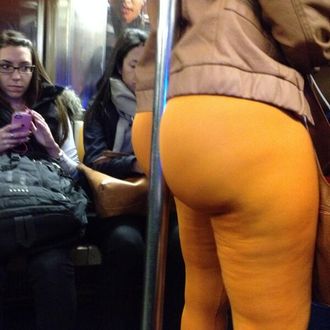 candid footage of leggings