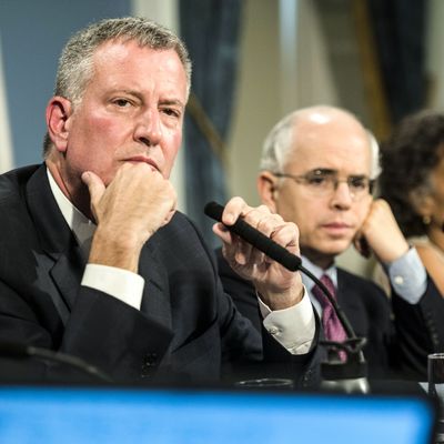New York City Mayor Bill de Blasio hosts a roundtable discussion where he is joined by New York City Deputy Mayor, (c.) Anthony Shorris, and Deputy Commissioner Dr. Mary J Bassett to address the City's epidemic of legionnaires disease.(Photo By: Joe Marino/NY Daily News via Getty Images)