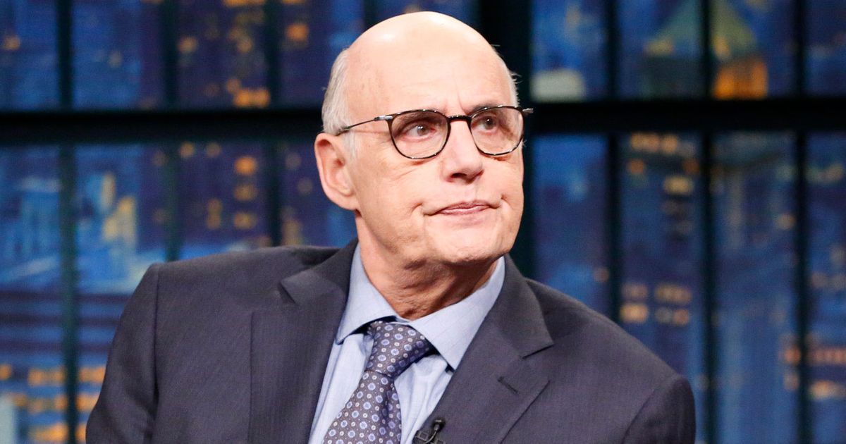 傑弗裡·塔伯 (Jeffrey Tambor) 將出現在發展受阻第 5 季