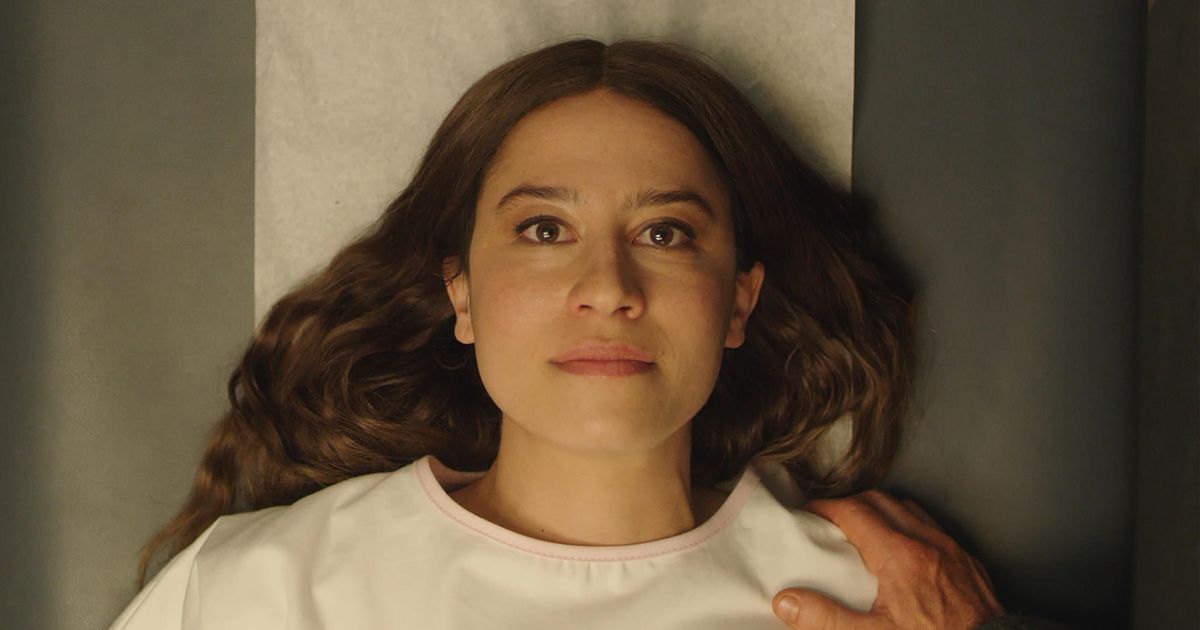 Hulus False Positive A First Look at the Ilana Glazer Film