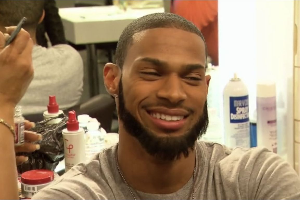 A New Low in Top Model Makeovers: A Fake Beard, image size:1153x768