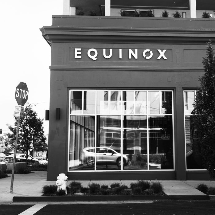 equinox membership cost dc