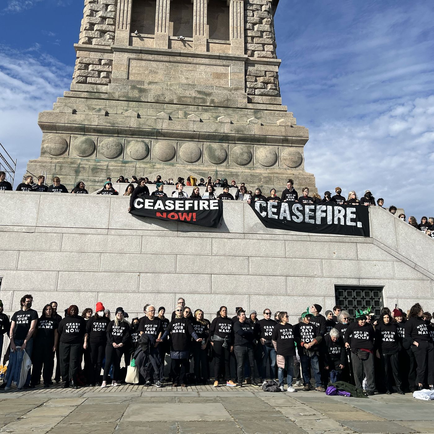 Statue of Liberty Protest Calls for Israel Ceasefire in Gaza