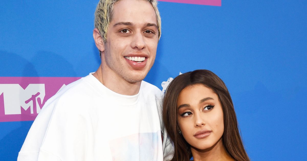 浪漫主義者皮特戴維森 (Pete Davidson) 表示，在遇見愛莉安娜格蘭德 (Ariana Grande) 之前，他曾“向她打飛機”