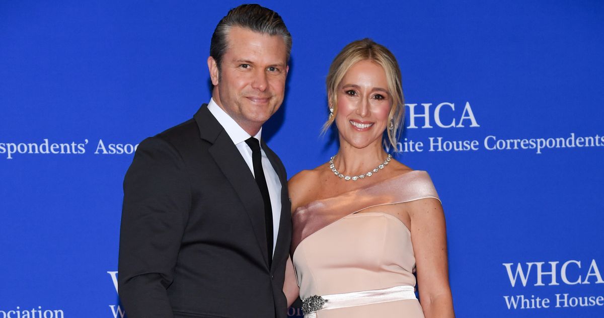 Did Pete Hegseth’s Wife Wear Temu to the White House Correspondents’ Dinner?