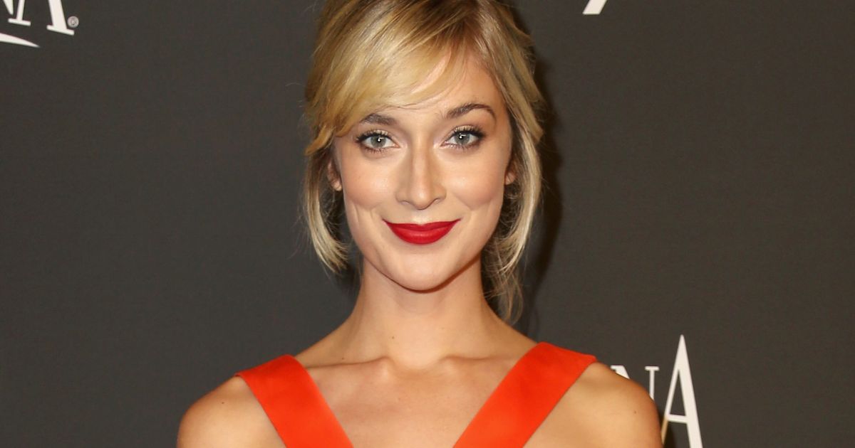 Unreal Season 3 Casts Caitlin Fitzgerald As Its First Female Suitor