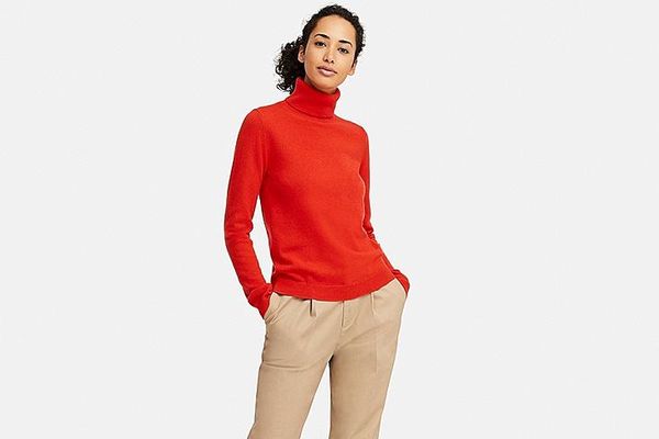 Women’s Cashmere Turtleneck Sweater