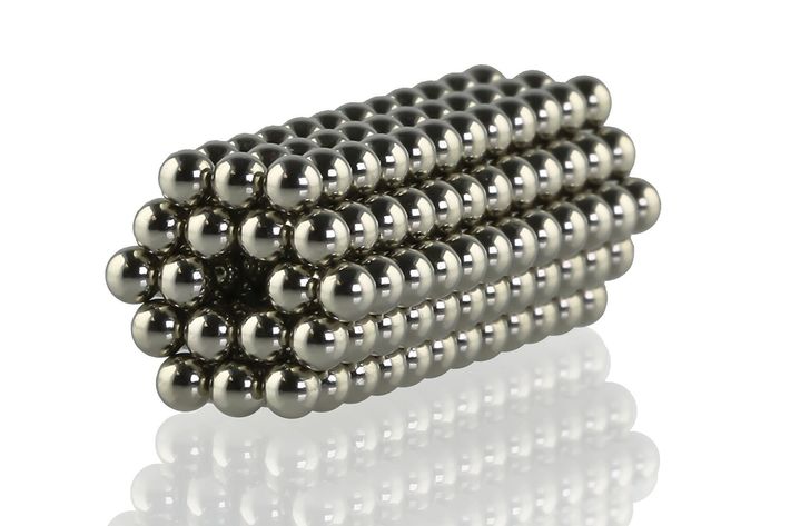 tiny magnetic balls