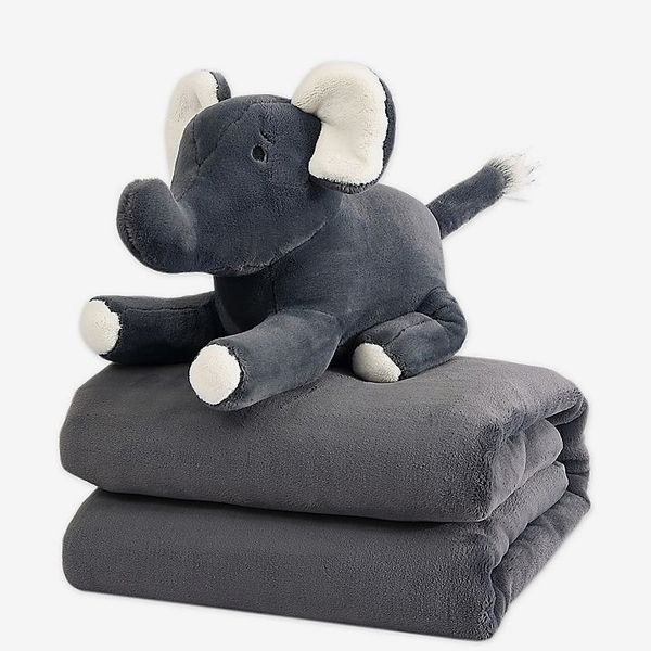 Therapedic 6-lb. Kids’ Weighted Blanket With Elephant Plush Toy in Gray