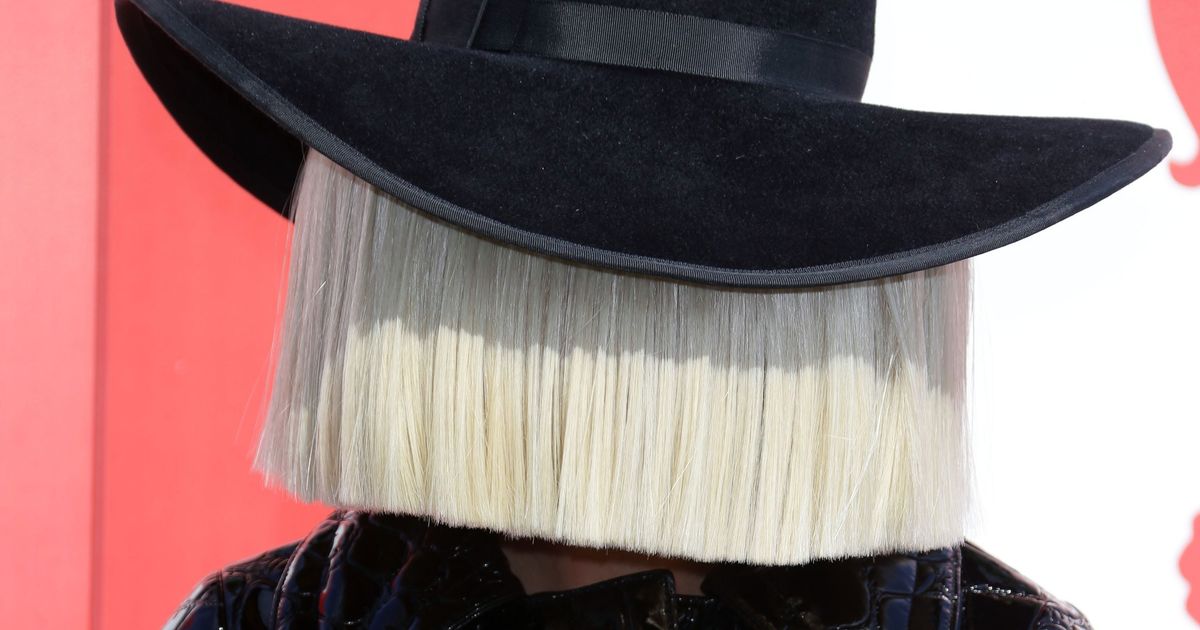 In Order to Shop at Target in Peace, Sia Advises Wearing a Full-Face Wig