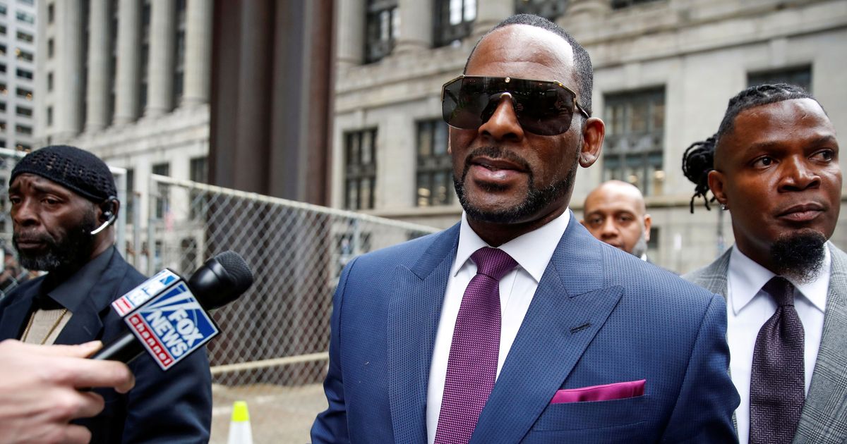 R Kelly Chicago Trial Opened With Goddaughter Allegations