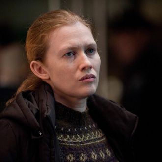 Sarah Linden (Mireille Enos) - The Killing - Season 2, Episode 12.