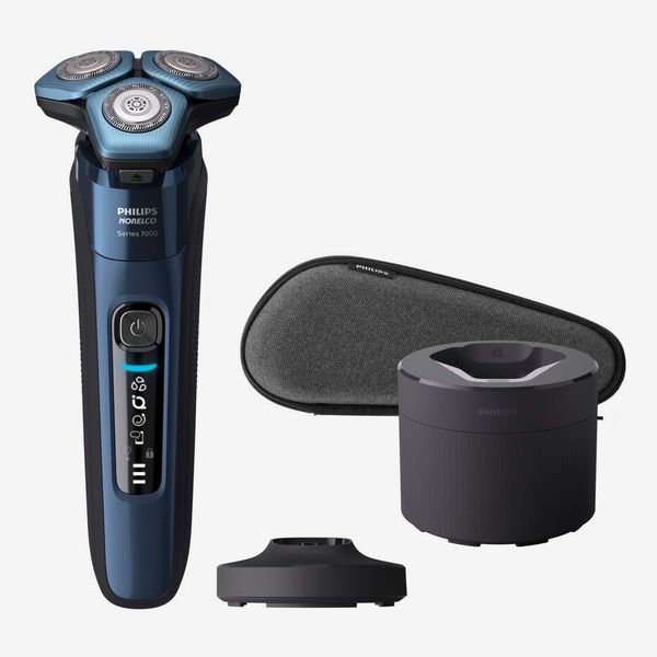 12 Sentimental Valentines Gifts For Him That Are So Thoughtful 29 2dce26c4be46f7c7821bf179e82355dd5d Philips Norelco 7700.rsquare.w600