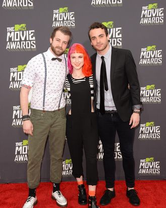 CULVER CITY, CA - APRIL 14: (L-R) Musicians Jeremy Davis, Hayley Williams and Taylor York of Paramore arrive at the 2013 MTV Movie Awards at Sony Pictures Studios on April 14, 2013 in Culver City, California. (Photo by Jason Merritt/Getty Images)