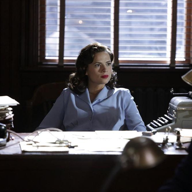 Agent Carter Premiere Recap These Dumb Guys