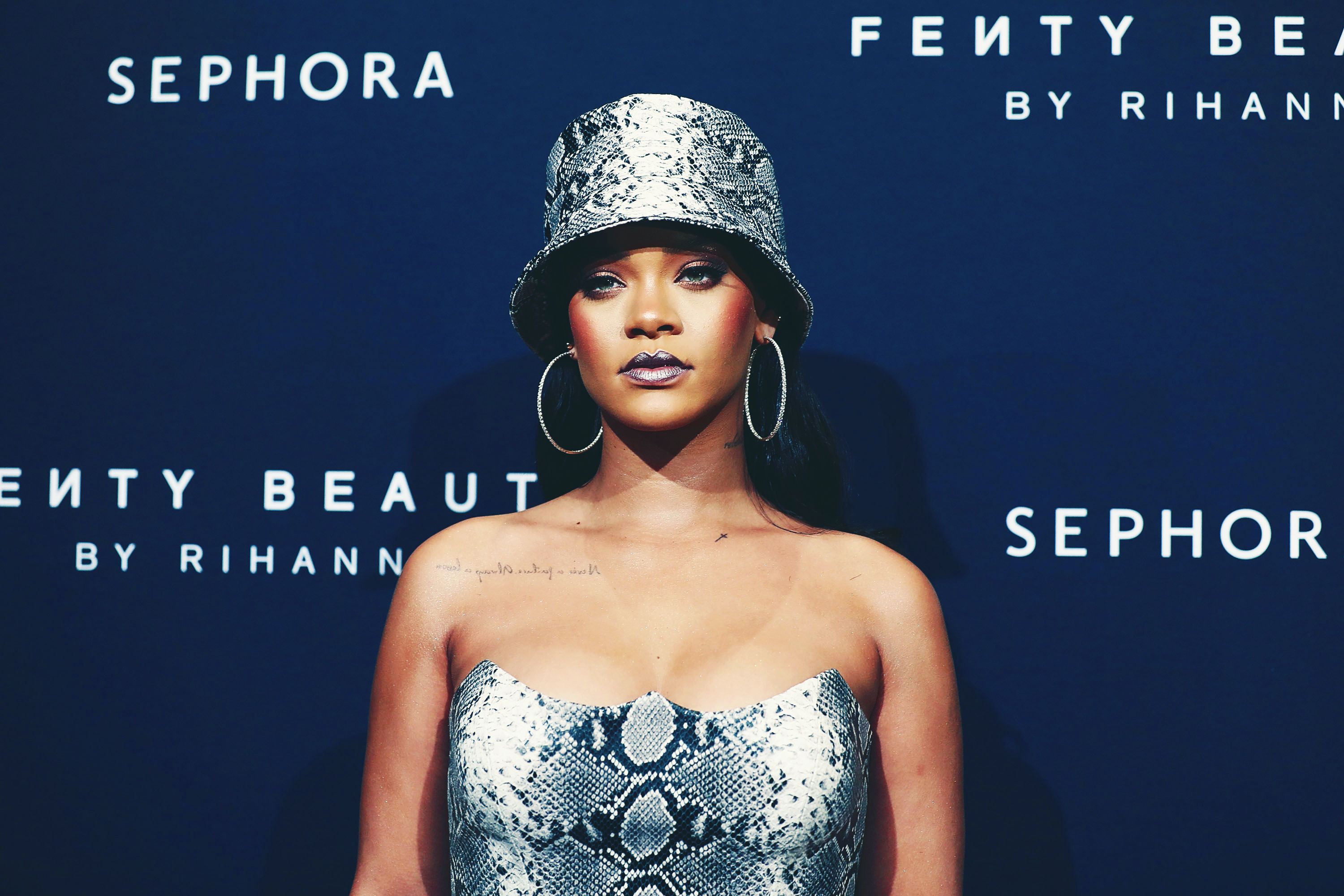 Rihanna's Fenty Beauty line apologizes, pulls 'Geisha Chic' highlighter  color after backlash