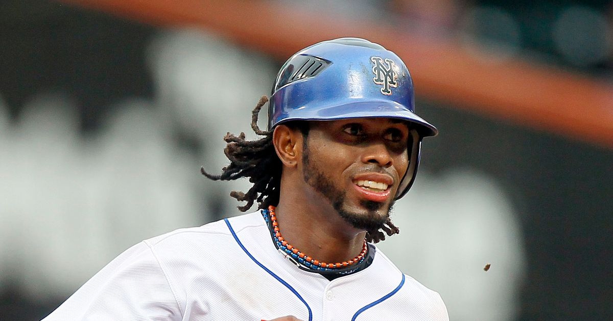 Jose Reyes Lights Up the Field - A Captivating Moment in Baseball History