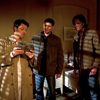 Misha Collins as Castiel, Jensen Ackles as Dean, Jared Padalecki as Sam in SUPERNATURAL