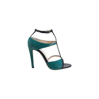 Giorgio Armani’s Emerald-Green Heel