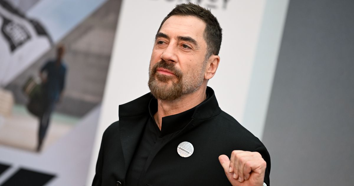 Javier Bardem Showed Support for Palestine at the F1 Premiere
