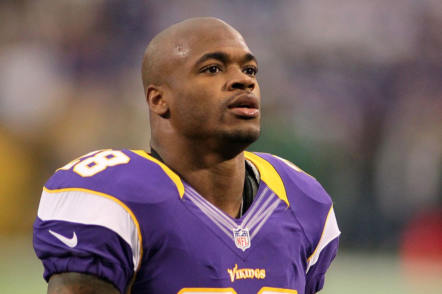 Minnesota Gov. Mark Dayton: Vikings 'should suspend' Adrian